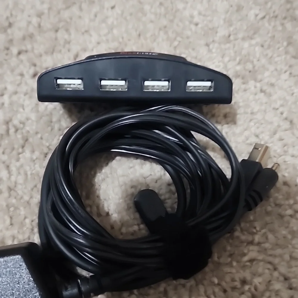 Gigaware headphones with microphone and 4-port hub - Picture 3 of 4